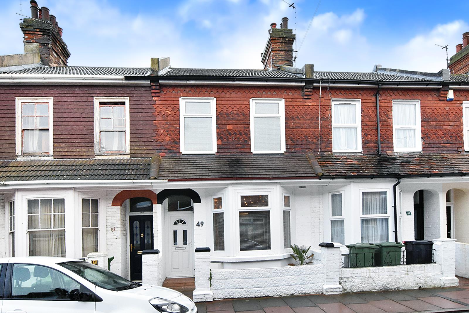 Property Details for Dursley Road Eastbourne East Sussex BN22 8DJ Town Property Estate Agents